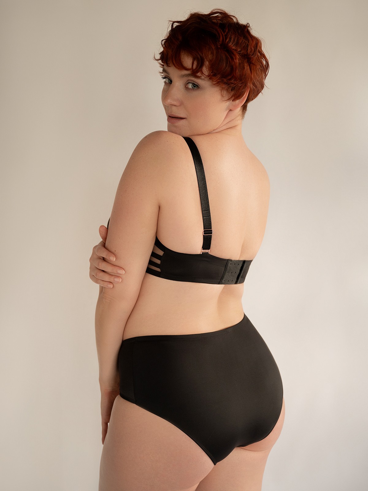 Комплект нижнего белья Indefini (Арт. 4226WXY-K)