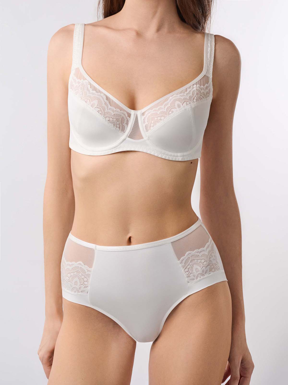 Бюстгальтер Indefini белый на косточках