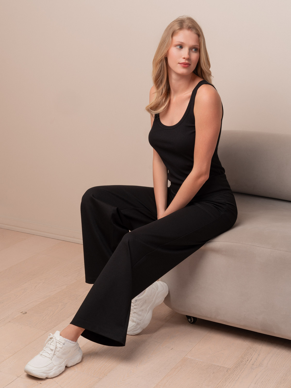 Женские брюки-клеш черные (Арт. 4306TDJ)